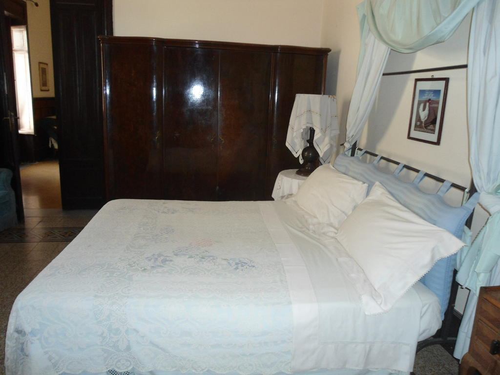Bed and Breakfast Rosella Bianchi Palermo Zimmer foto